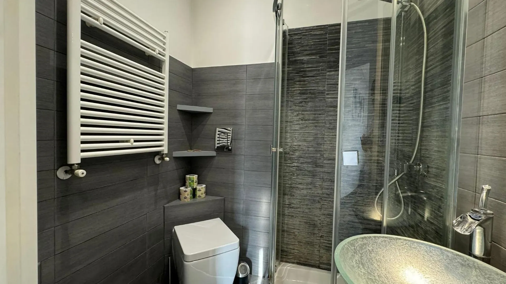 Modern Nest In Rome Quadraro - G&G Apartment Ιταλία